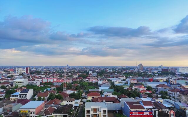 Nice And Cozy Studio At Vida View Makassar Apartment