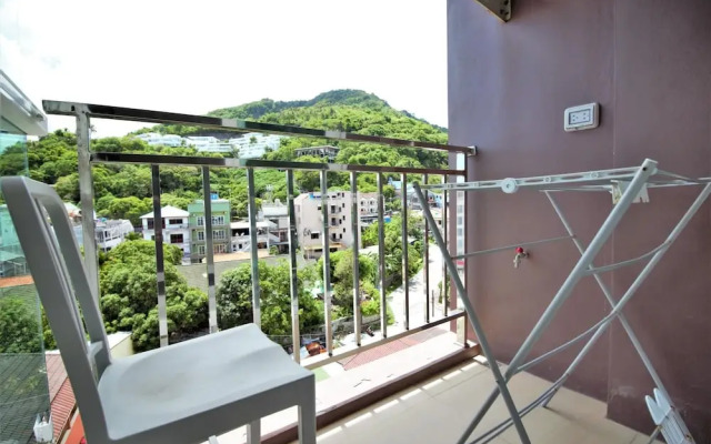 A713 Discount Rooftop Pool Cable TV Kitchen Aircon