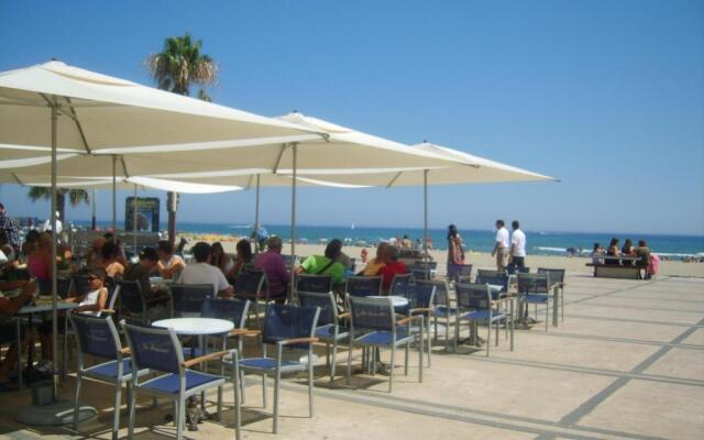 CANET Plage appartement 1 chambre , climatisation, parking sécurisé couvert