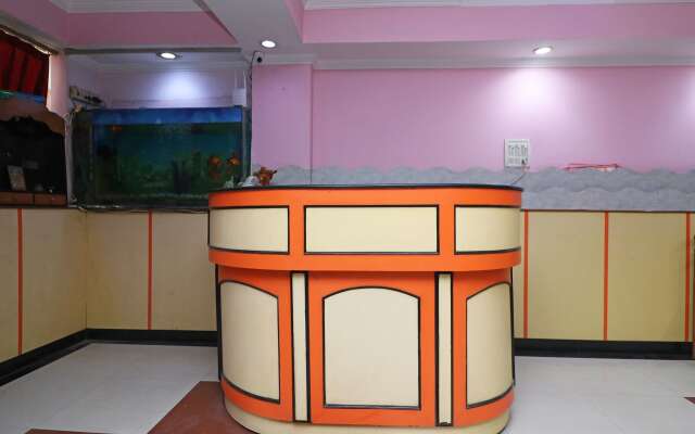 OYO 26906 Hotel Tarang