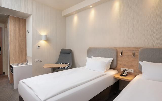 Holiday Inn Express Munich North by IHG - Image 3