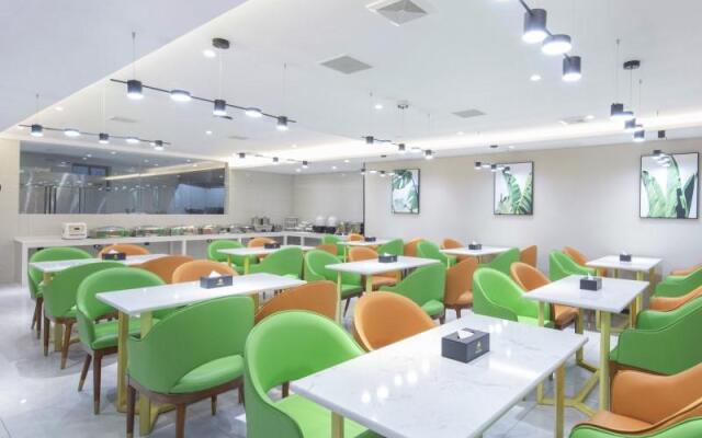 GreenTree Inn Express Shangqiu Beihai Road South Railway Station