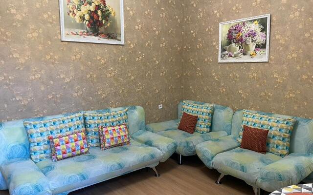 Апартаменты на переулке Яновского 2