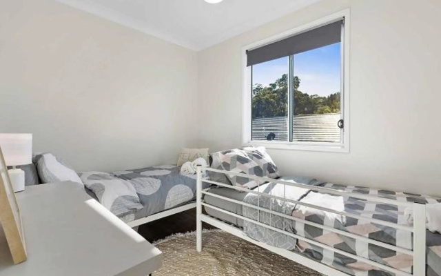 Pet Friendly Walk to the Water Park Shops and the Club — hotel in Sanctuary Point
