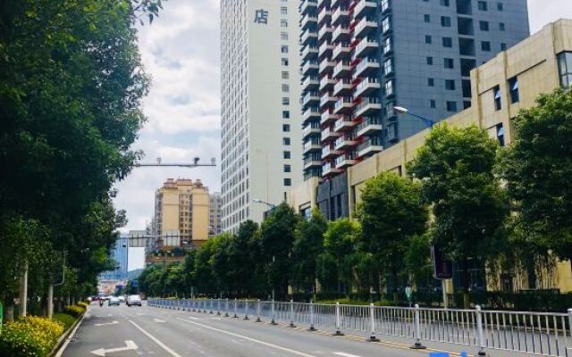 Homeinn Ease Hotel (Huangguoshu Avenue Xintiandi)