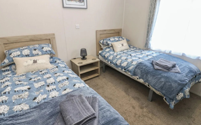 Brocklebank Lodge, 35