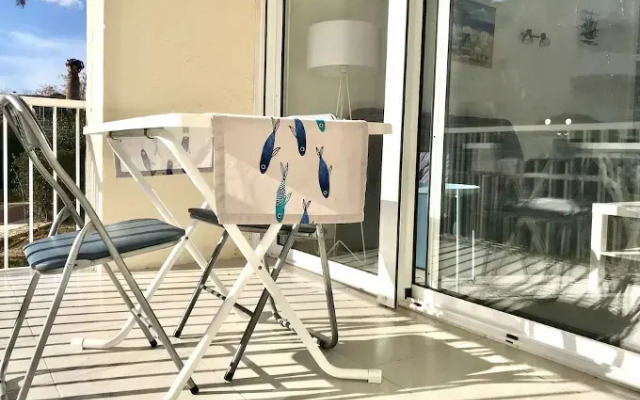 Apartamento Polux Vista Mar - 100A