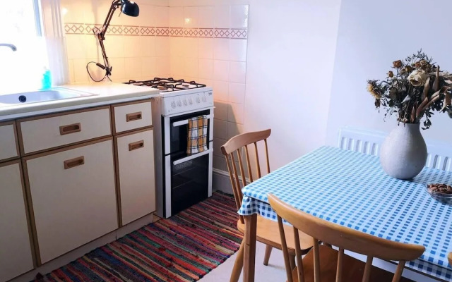 Cosy 1 Bed Flat Hideout in North London