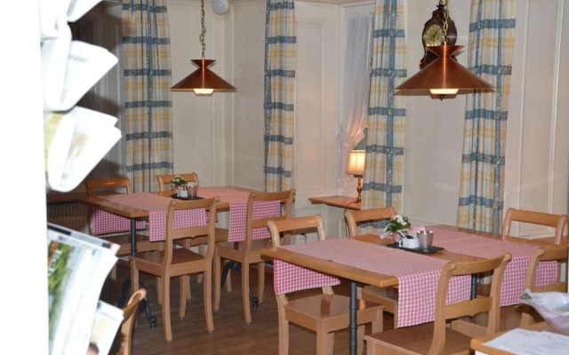 Hotel Landgasthof Rosslipost