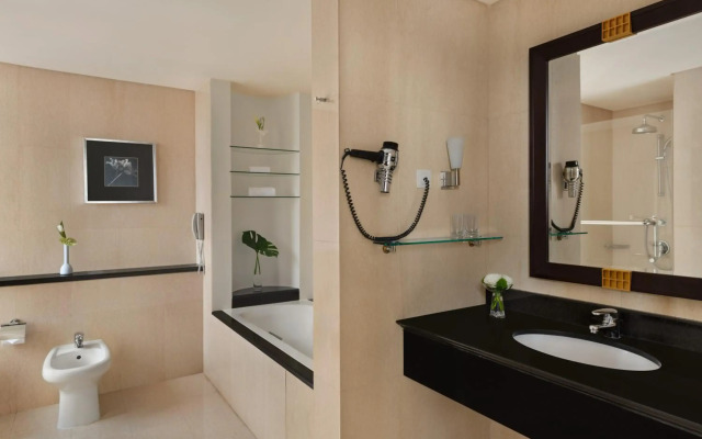 Shangri-La Residences and Apartments
