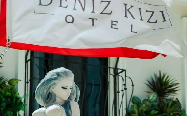 Deni̇z Kizi
