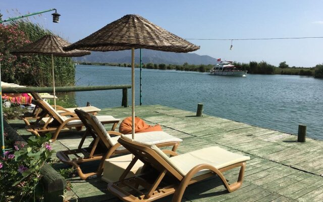 Asur Hotel & Aparts & Villas