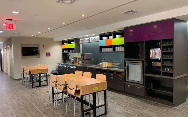 Home2 Suites by Hilton Newark Airport