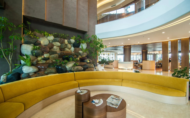 Grand Soll Marina Hotel