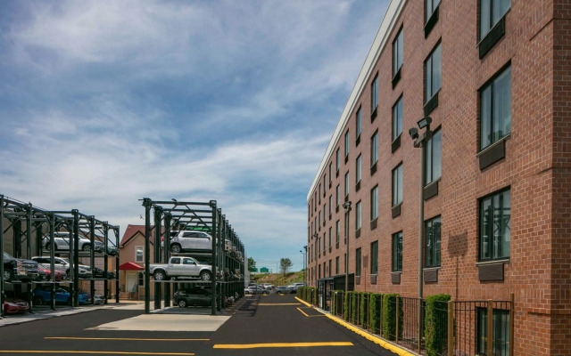 Fairfield Inn by Marriott JFK Airport