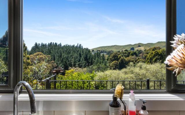 Hikanui Haven - Havelock North Holiday Home