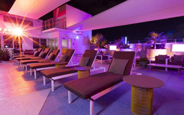 Clevelander Hotel – Adults Only