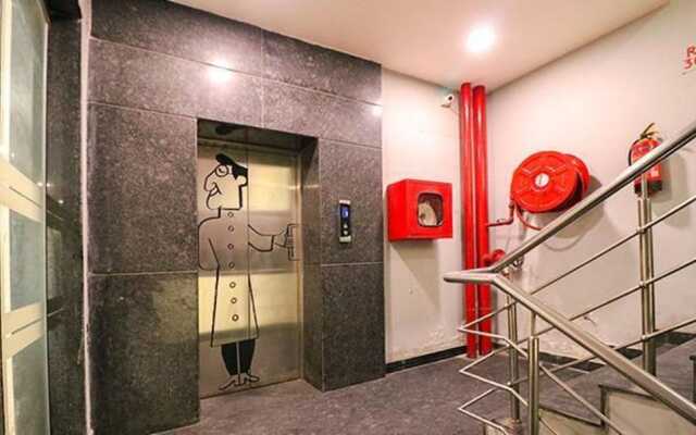 OYO Townhouse 118 Gagan Vihar