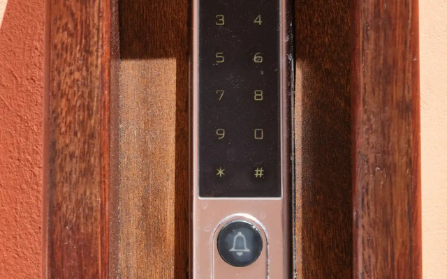 Pink Freud Villas Santorini