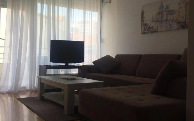 City & Sea Apartments