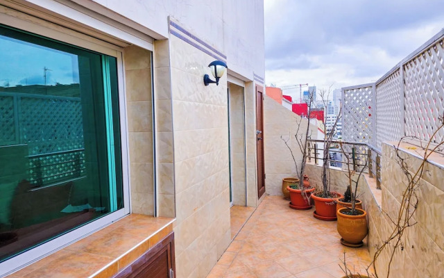 Luxor Home - Spacious & proximity to CFC