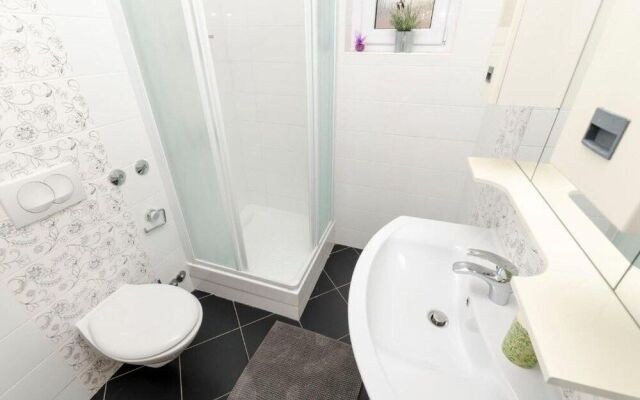 Apartments Dragica
