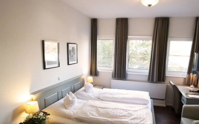 Hotel Am Kaponier GmbH
