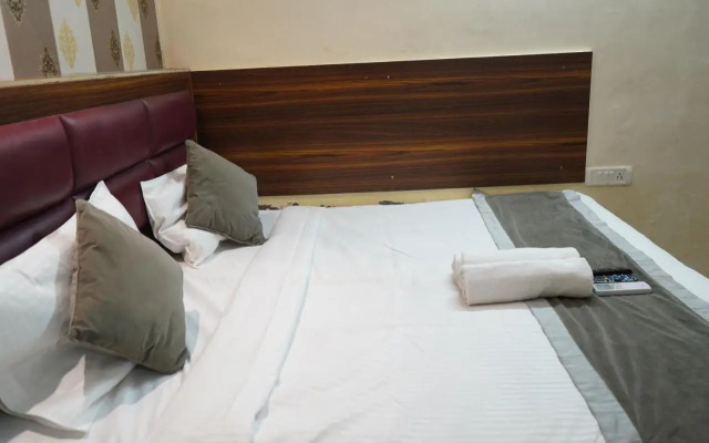 Hotel Quadis Noida Sector 15