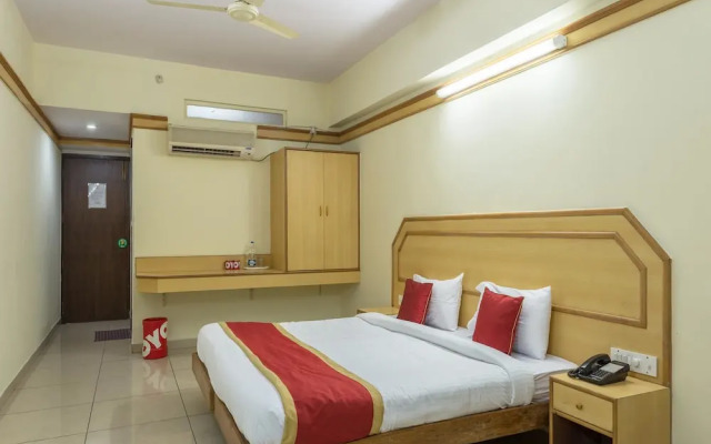 OYO 649 Hotel Ajantha Trinity Inn
