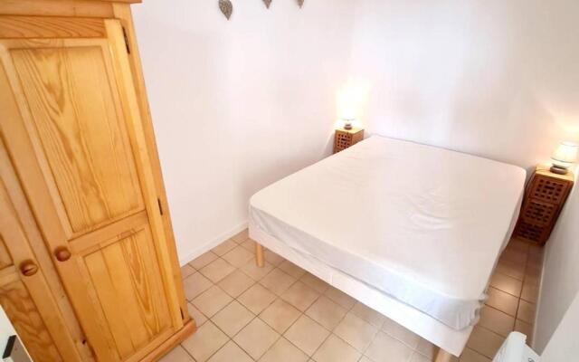 Appartement Six-Fours-les-Plages, 2 pièces, 4 personnes - FR-1-316-21