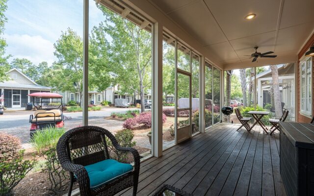 Sandestin Bungalo 38: Beach, Golf, & Fun!