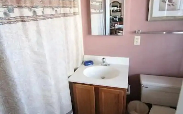 King Charles Avenue 408 #2