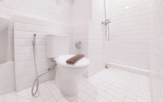 Best Deal Studio Loft At Kingland Avenue Apartment