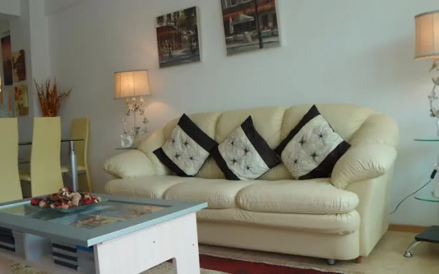 Dom-El Real Apartments in Sea View Complex