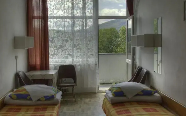 Hostel - Schronisko Młodzieżowe Wiecha