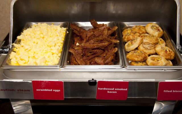 Hampton Inn & Suites Kalamazoo - Oshtemo