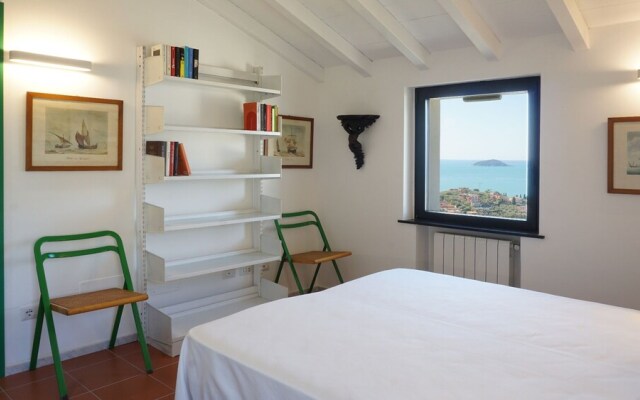 Miralunga-appartament-in-villa-e-piscina