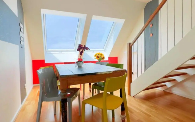 Elegant Duplex Danube Canal