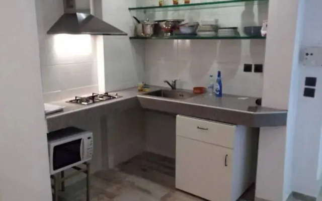 Center Apartment With Private Yard D11