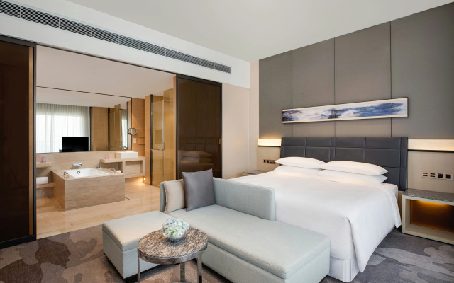 Four Points by Sheraton Guangdong, Heshan – Guest Rooms – Jiangmen