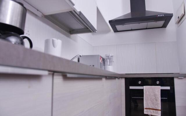 2bdr luxury apartment 16th floor