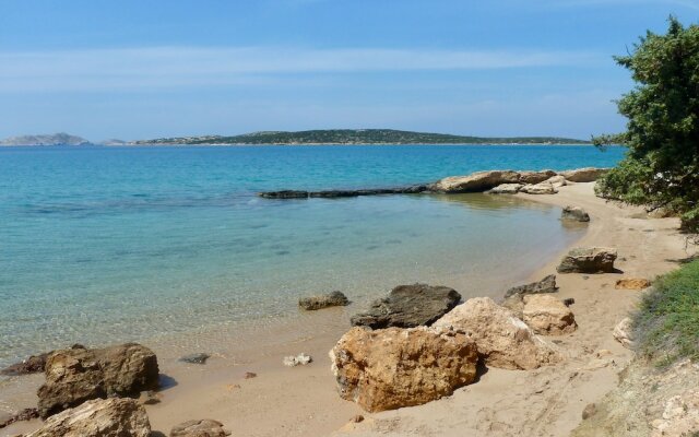 Dream Villa near Kid's Beach by VillaRentalsgr