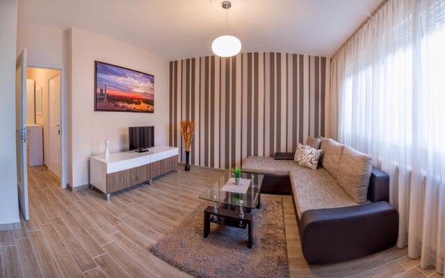 Feel Belgrade Downtown Apartment