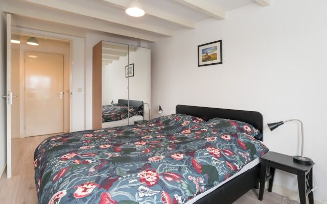 Central Hotspot Apartment