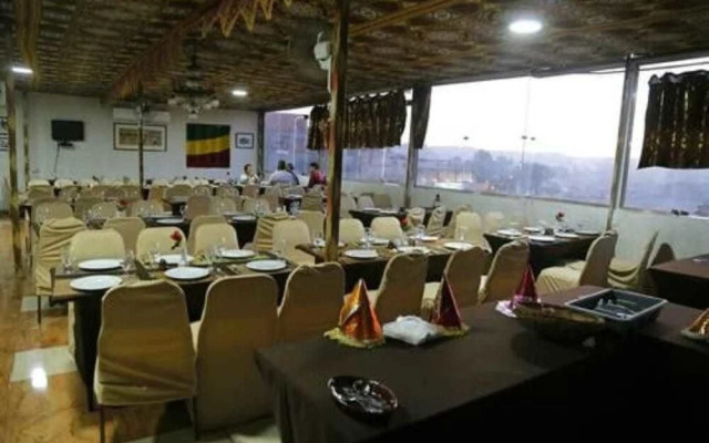 Al-Fayed Pyramids Inn
