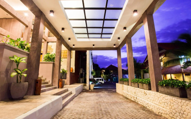 Plagoo Holiday Hotel
