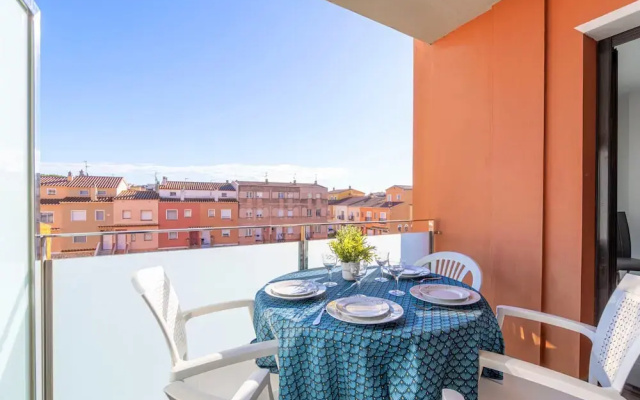 Apartment in Empuriabrava Near Sandy Beach