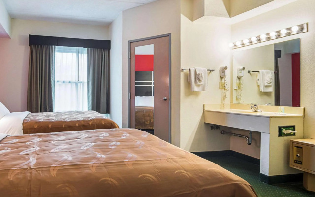 Quality Suites Atlanta Airport East