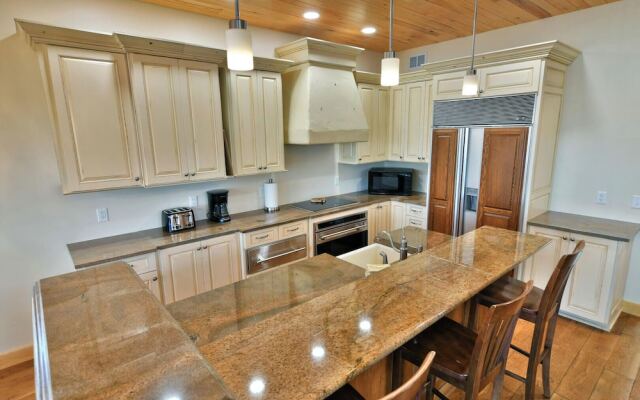 Whitefish Lake Lodge