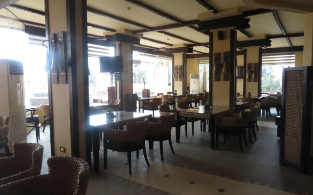 Africana Hotel & Spa
